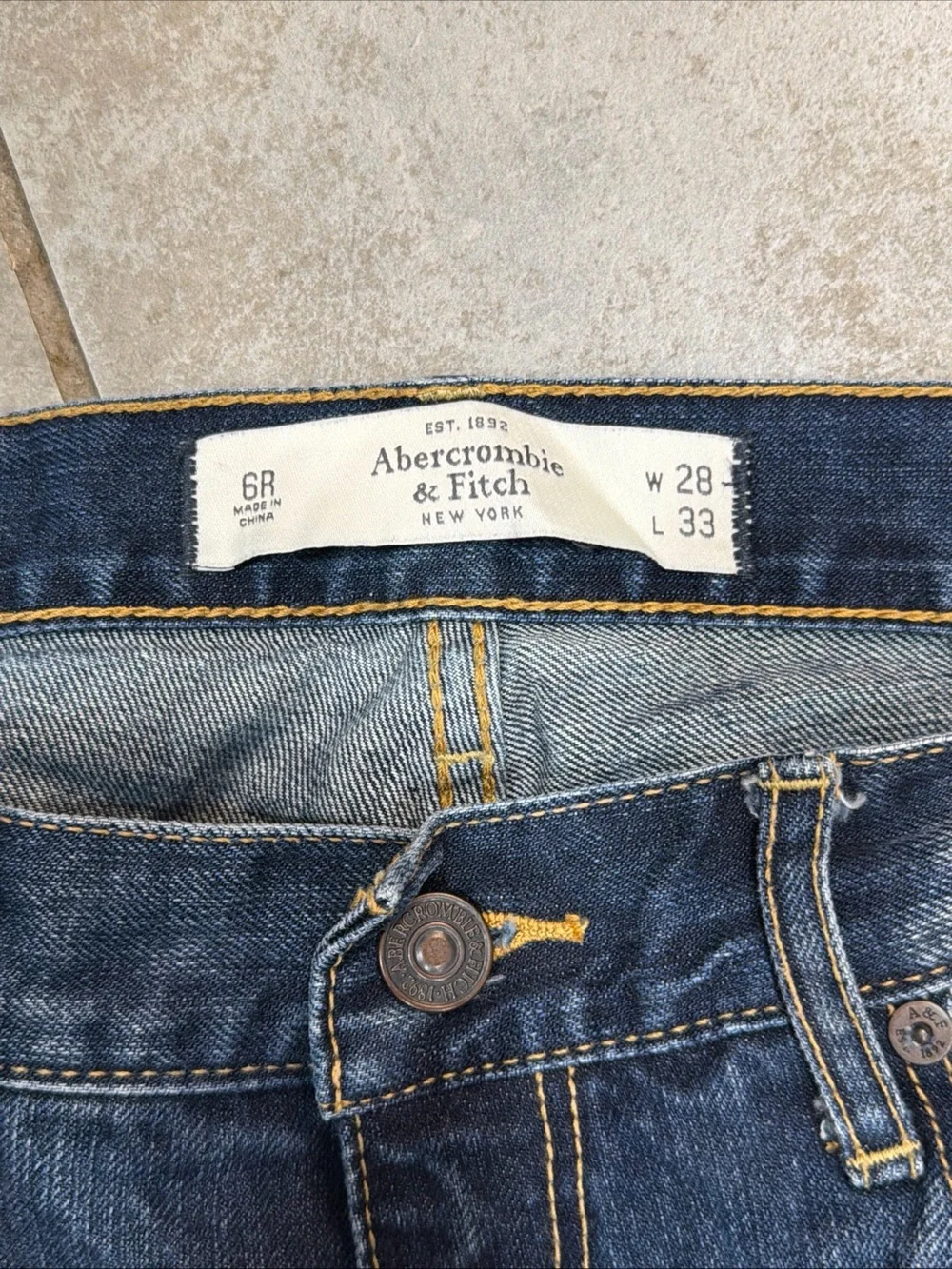 NWT Abercrombie And Fitch Emma Bootcut Distressed Jeans Size 6R
